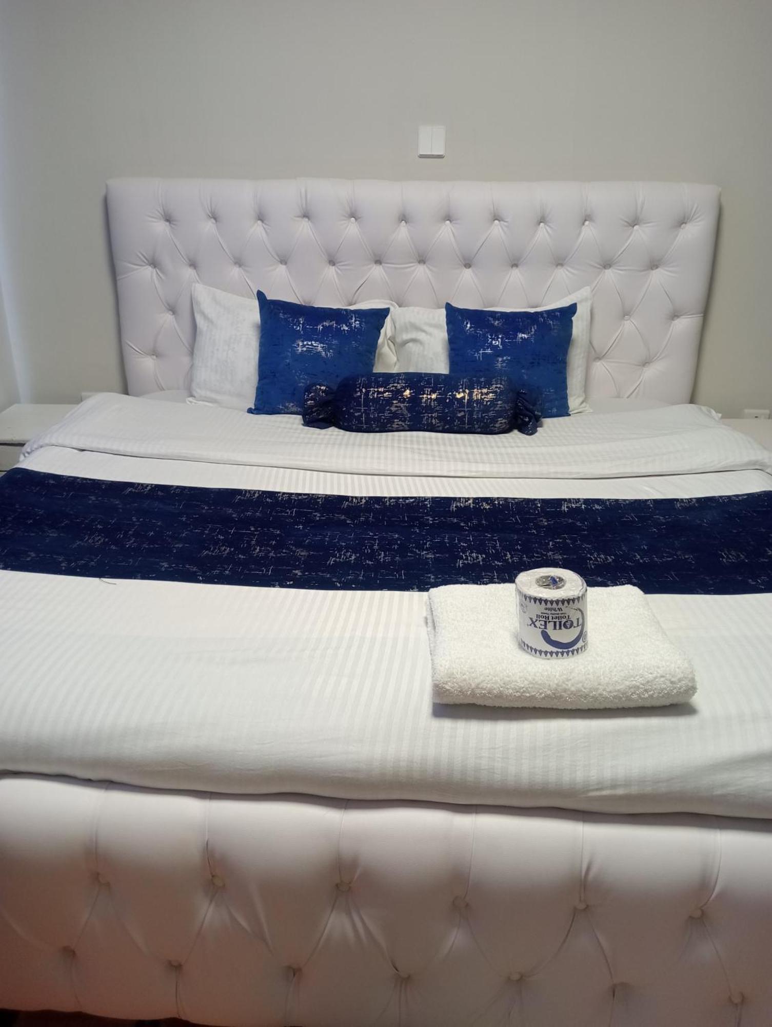Royalty Cubes-Jkia Hotel Найроби Екстериор снимка