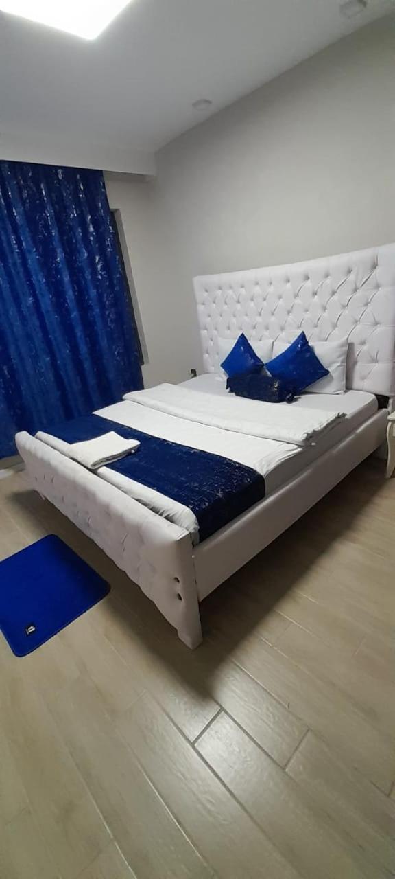 Royalty Cubes-Jkia Hotel Найроби Екстериор снимка