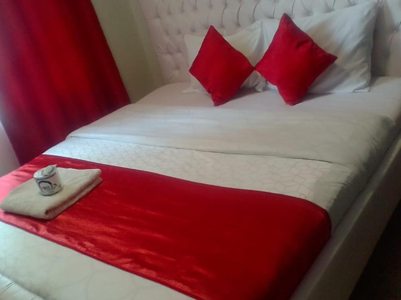 Royalty Cubes-Jkia Hotel Найроби Екстериор снимка